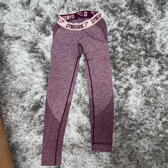 Gymshark leggings size small. Maroon. - Picture 3 of 4